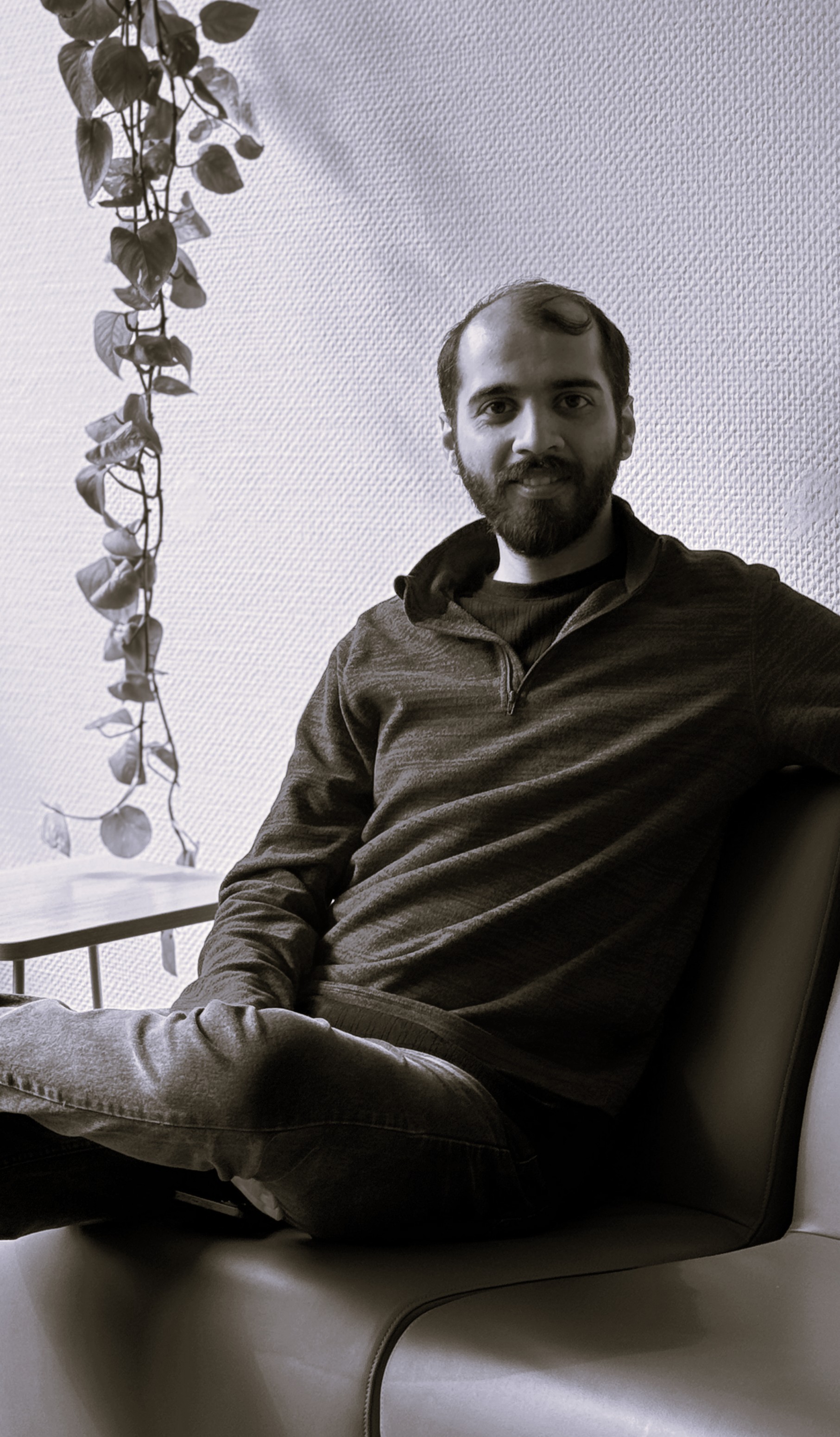 Portrait de Hossein Arabkhaburi